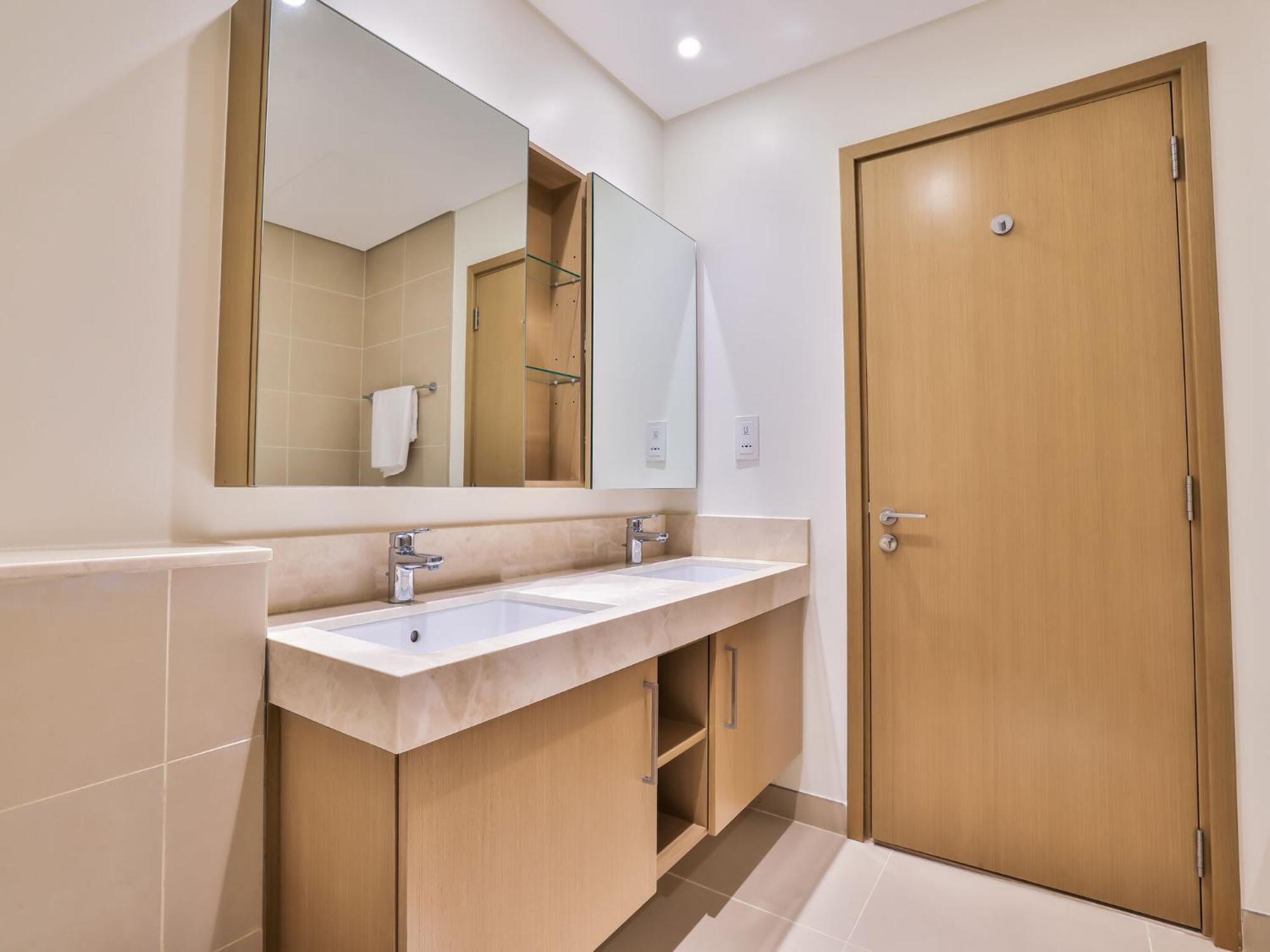 Luxurious Apartments Dubai Marina Views Pool Gym By Sojo Stay Ngoại thất bức ảnh